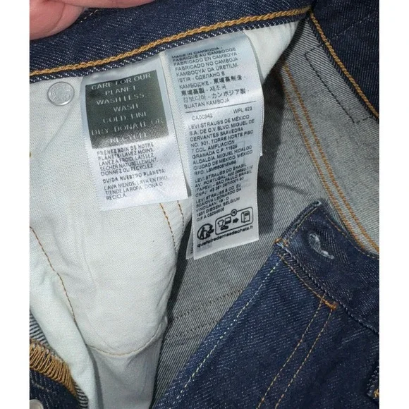 NWOT Levi's 501 Selvage Red Tab Button Fly Straight Blue Denim Jeans Sz 33x32 - Picture 7 of 16